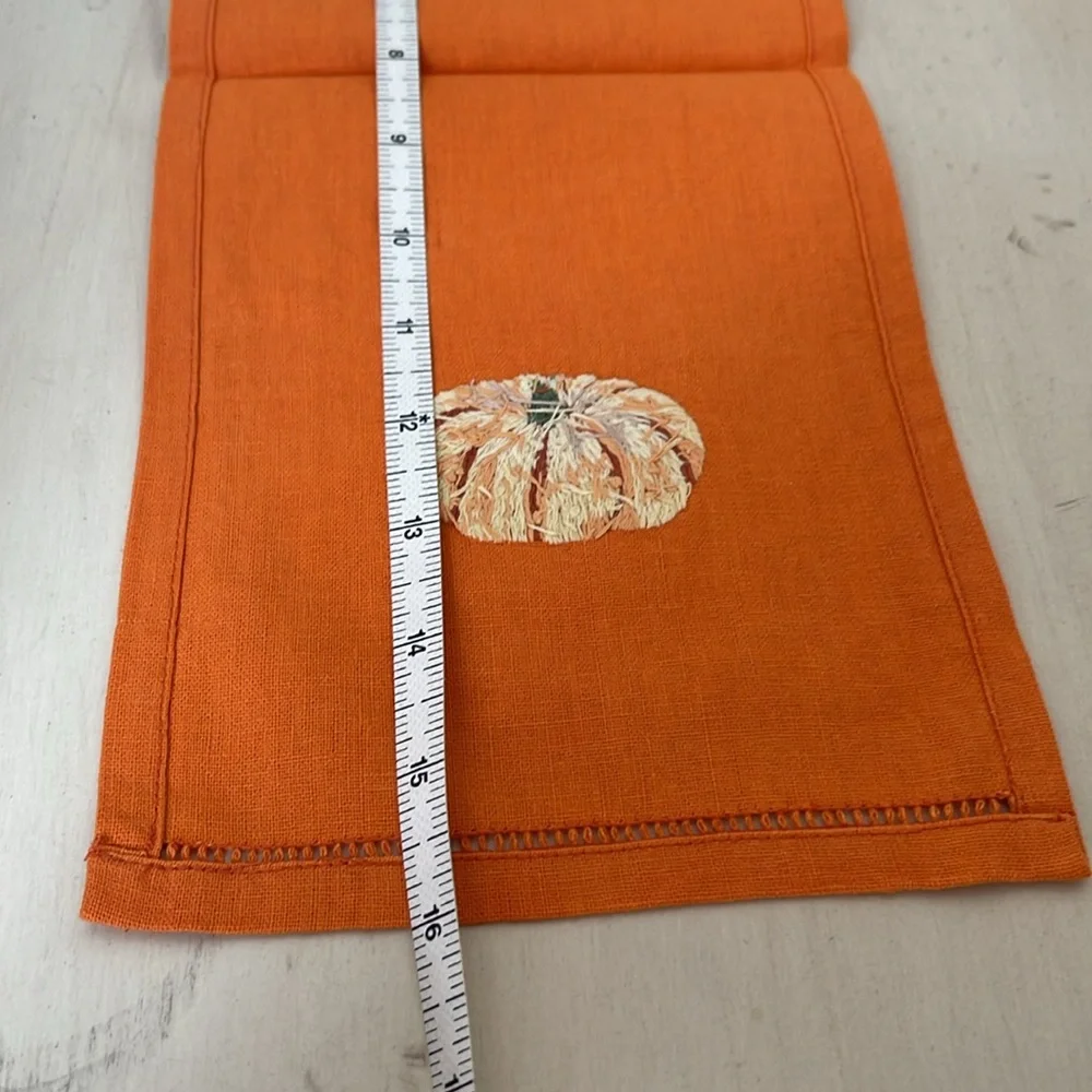 6  NEW PUMPKIN EMBROIDERED LINEN COCKTAIL NAPKINS / HAND TOWELS